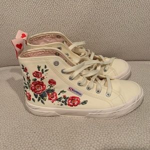 Superga chicas latinas cream floral sneakers